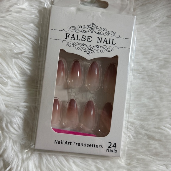 Press On Nails Bundle - 9 Sets - Include Glamnetic, Static Nails, Quo - Picture 9 of 11